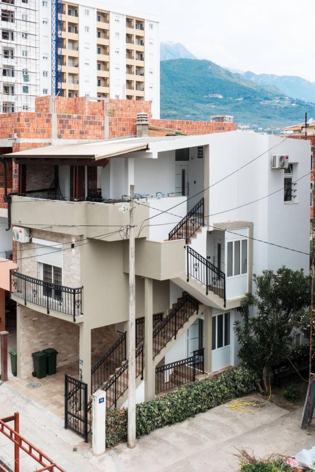 Vukcevic Apartment *